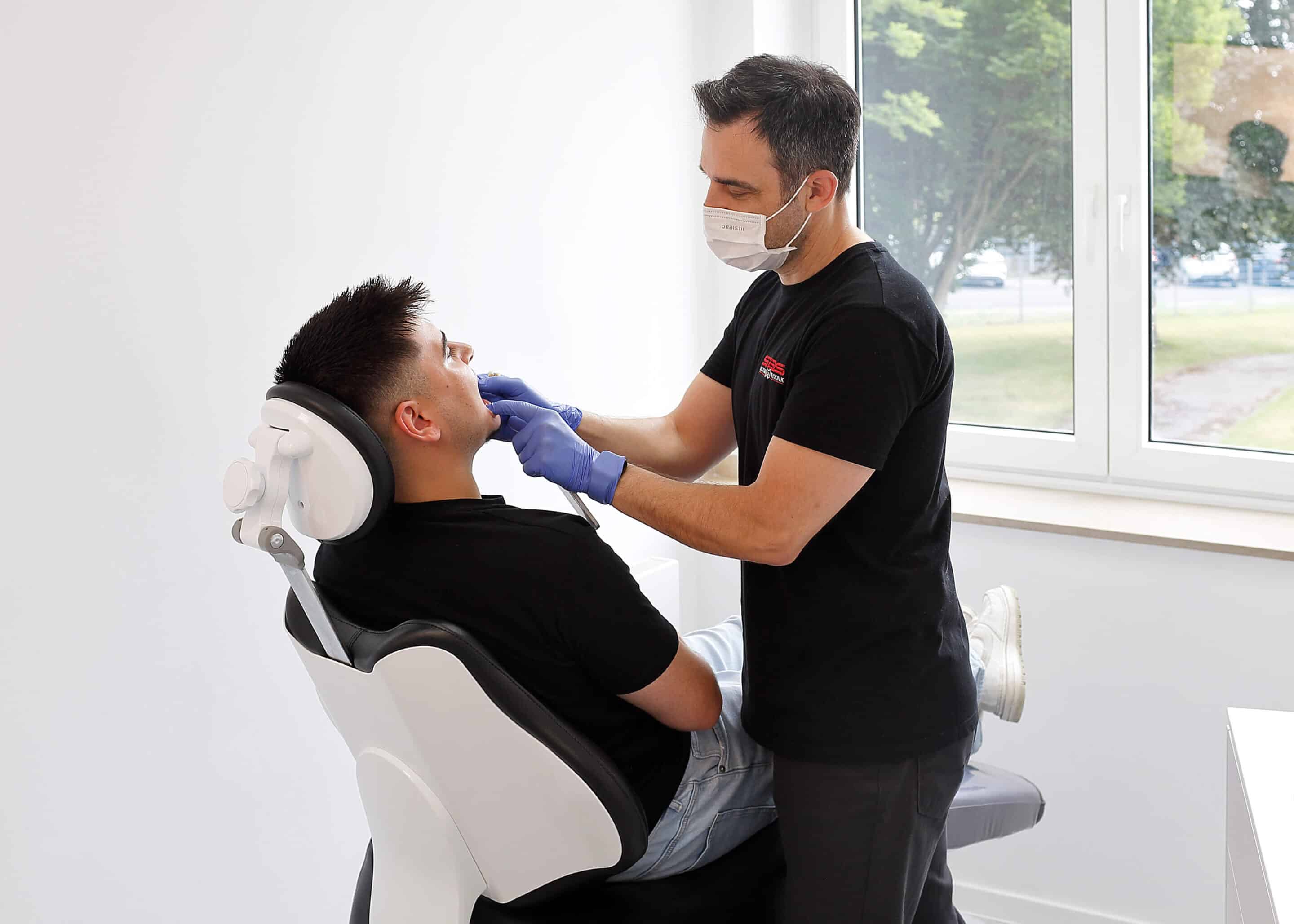 SBS Dental-Technik GmbH - Bildreihe